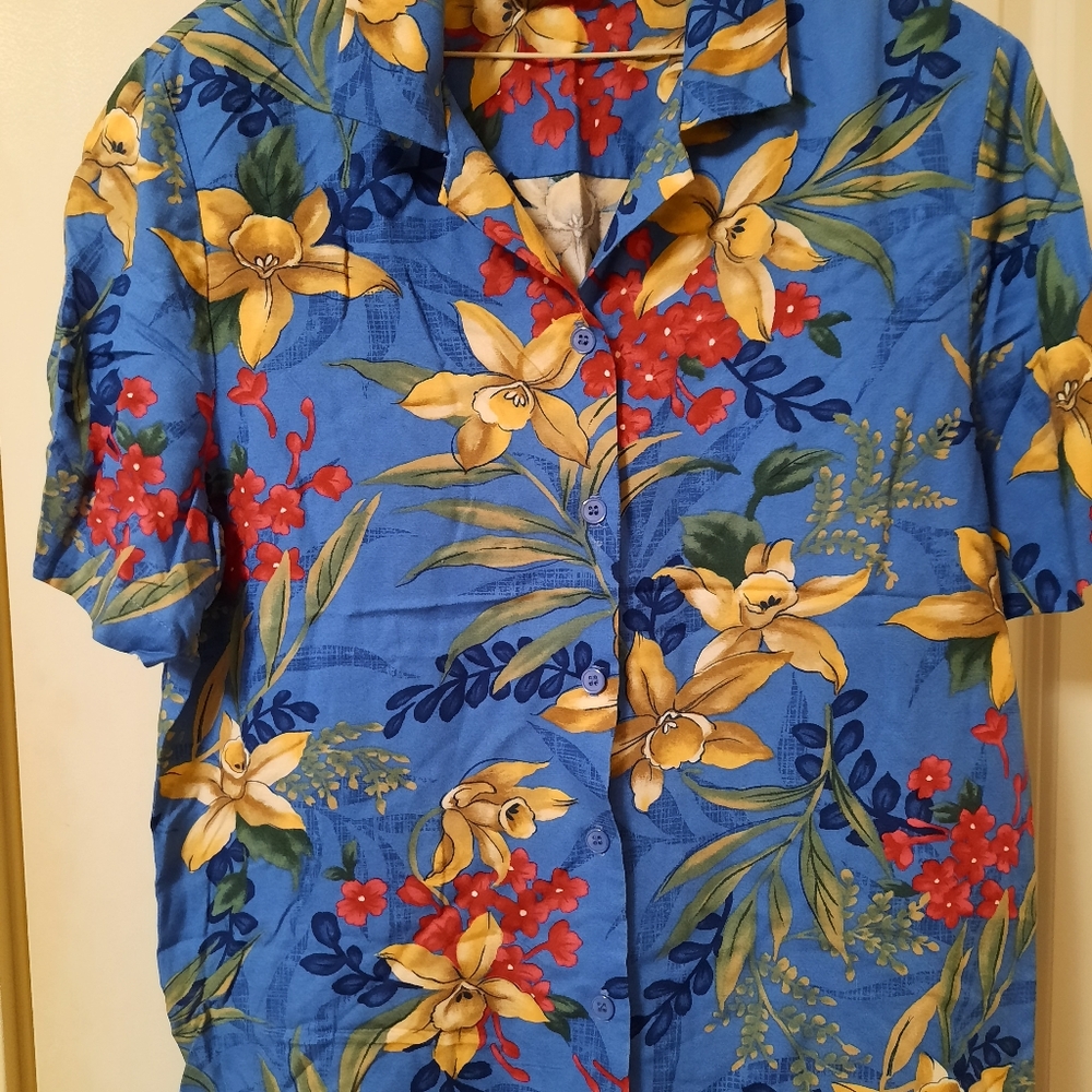 Floral pattern short sleeve top